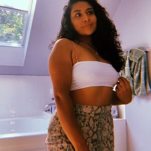 Meet your Posher, Luz